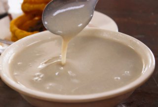 這3種奇葩小吃，在當(dāng)?shù)靥焯鞊屩裕瑏淼酵獾貐s混不下去